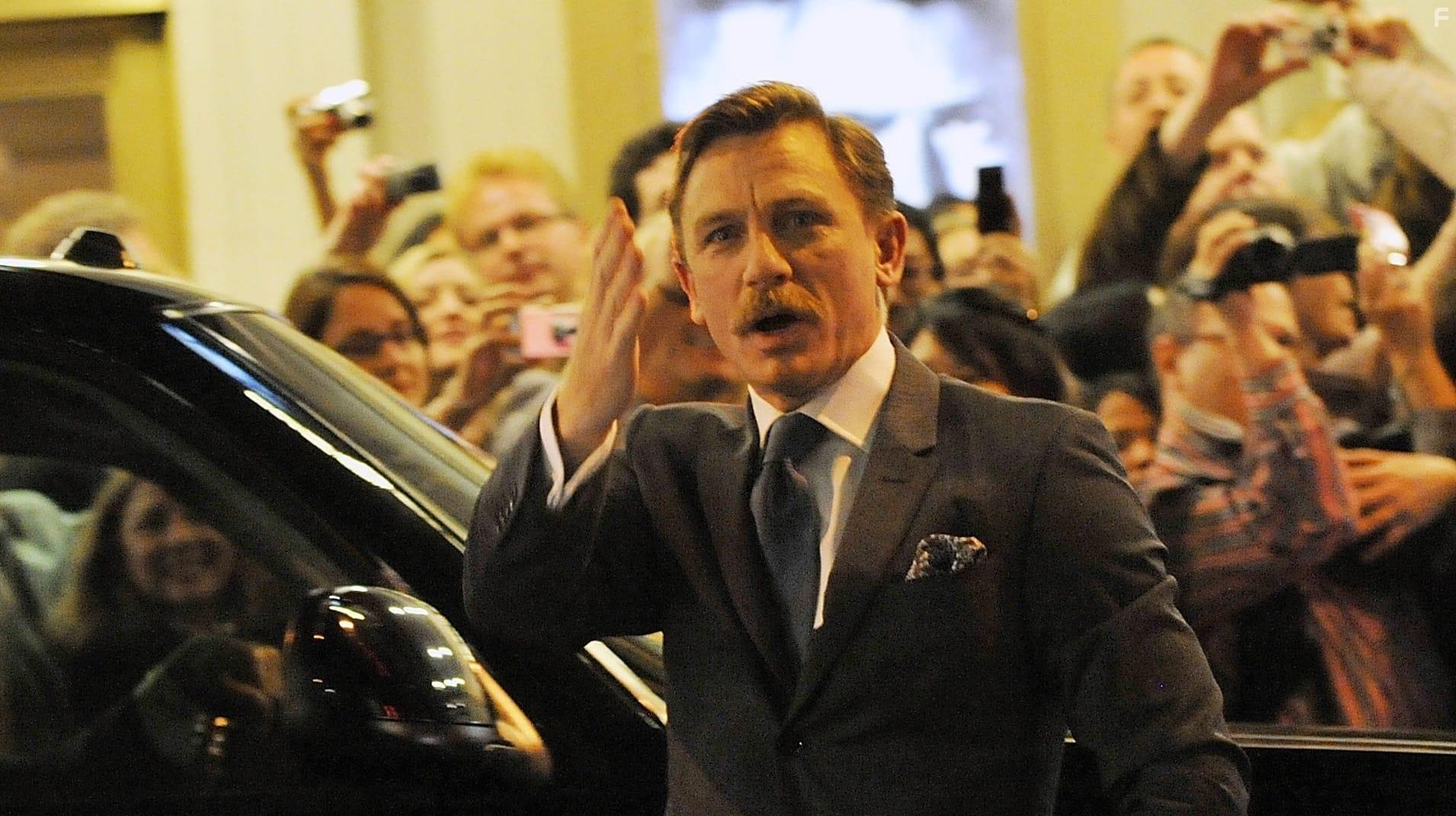 Daniel Craig in Being James Bond (2021)