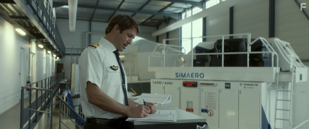 Grgori Derangre in Bote noire (2021)