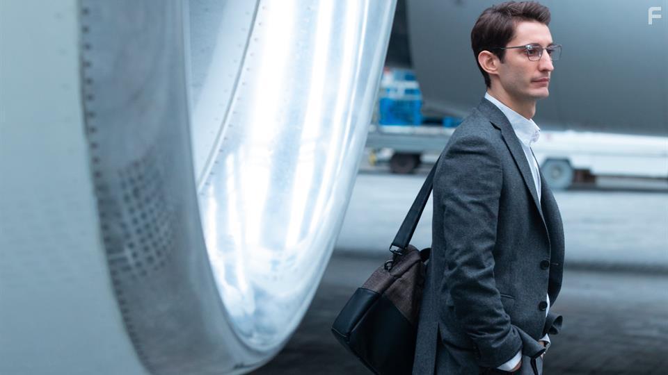 Pierre Niney in Bote noire (2021)