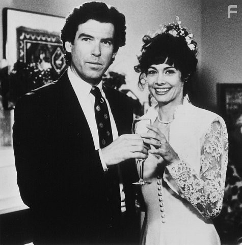Pierce Brosnan and Shanna Reed in Don't Talk to Strangers (1994)