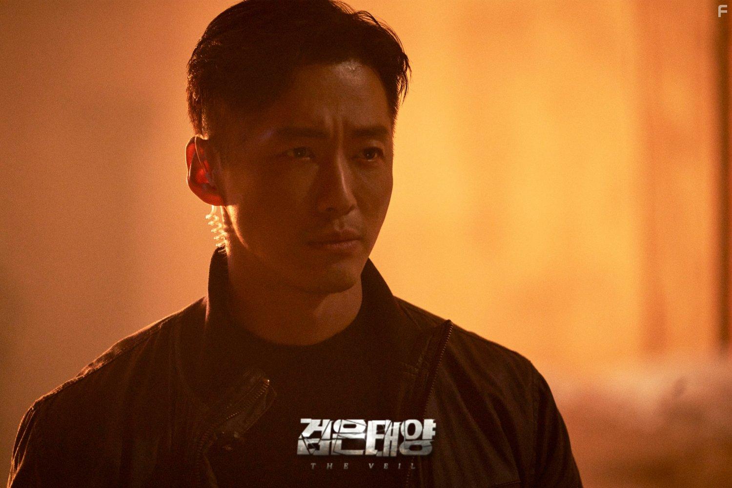 Min Namkoong in Geomeun Taeyang (2021)