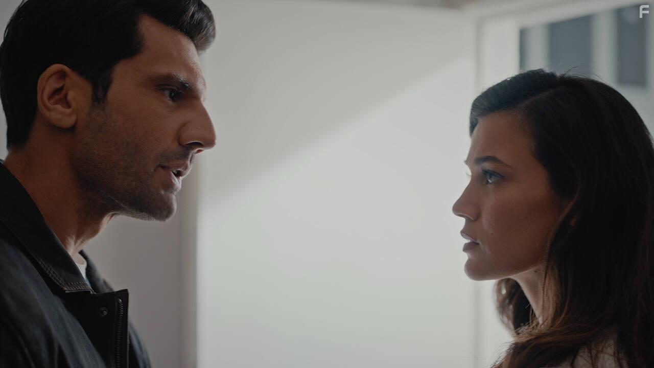 Kaan Urgancioglu and Pinar Deniz in Yargi (2021)