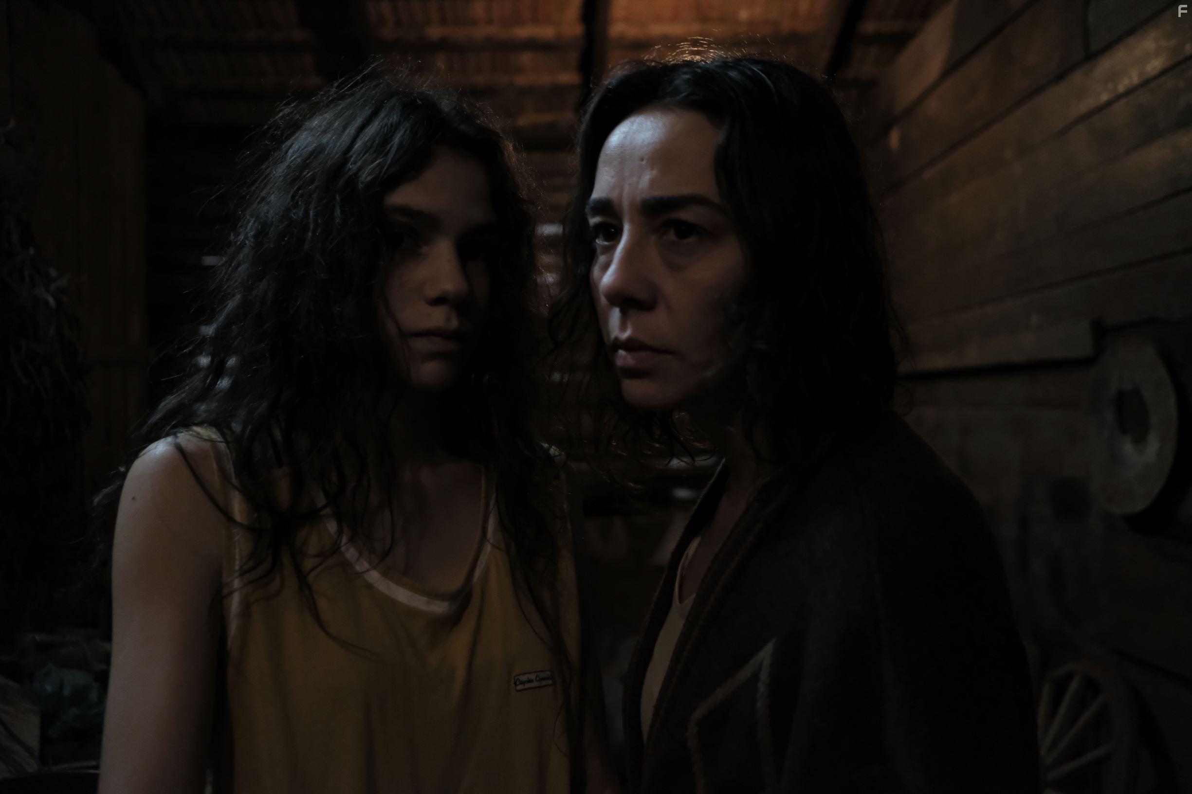 Las Cristina and Clarissa Kiste in A Mesma Parte de Um Homem (2021)