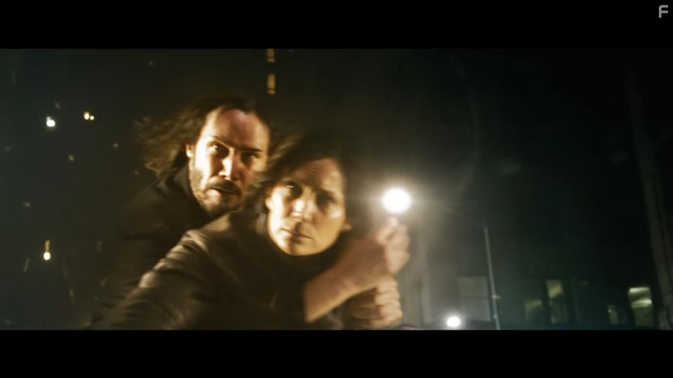 Keanu Reeves and Carrie-Anne Moss in The Matrix Resurrections (2021)