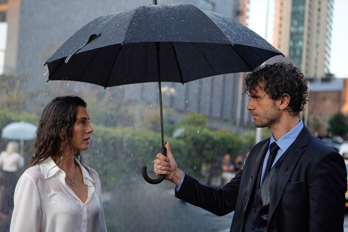 Gke Bahadir and Yigit Kirazci in Evlilik Hakkinda Her Sey (2021)