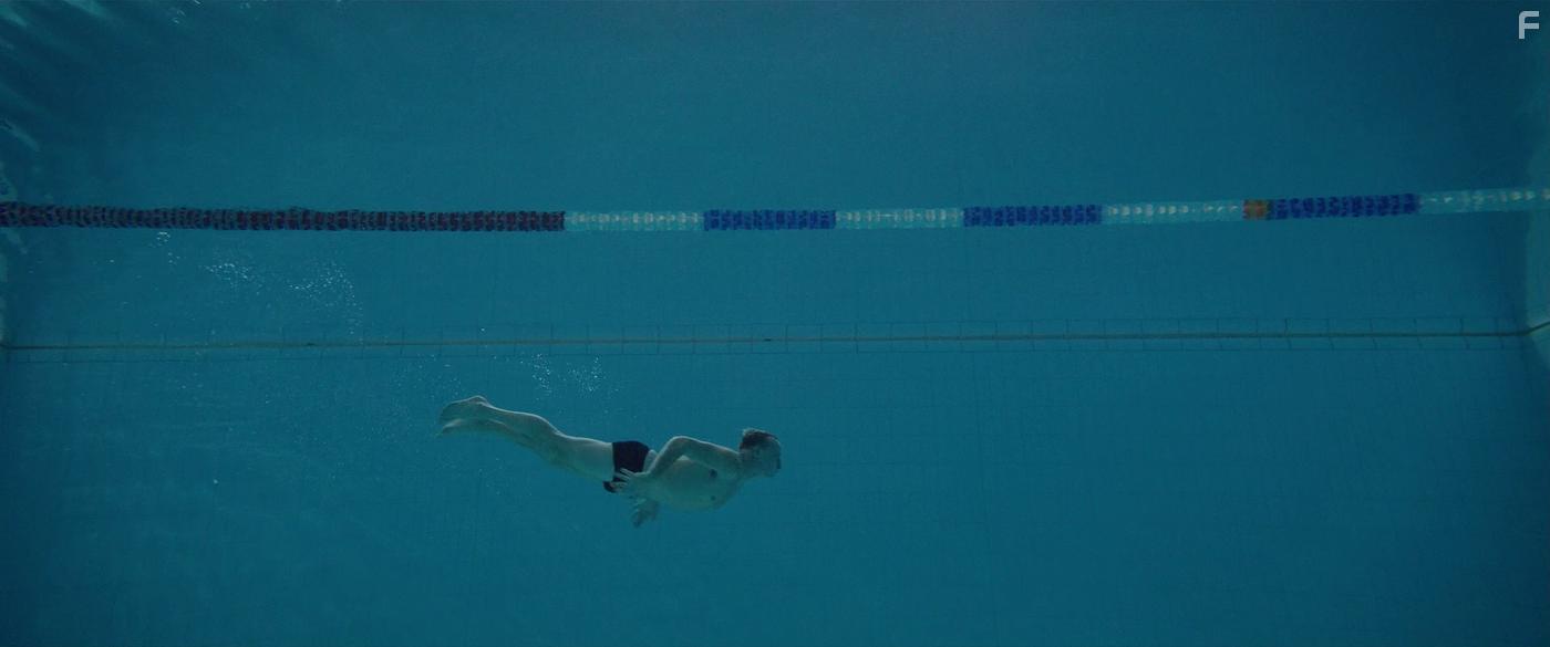 Christopher Eccleston in Close to Me: Episode #1.5 (2021)