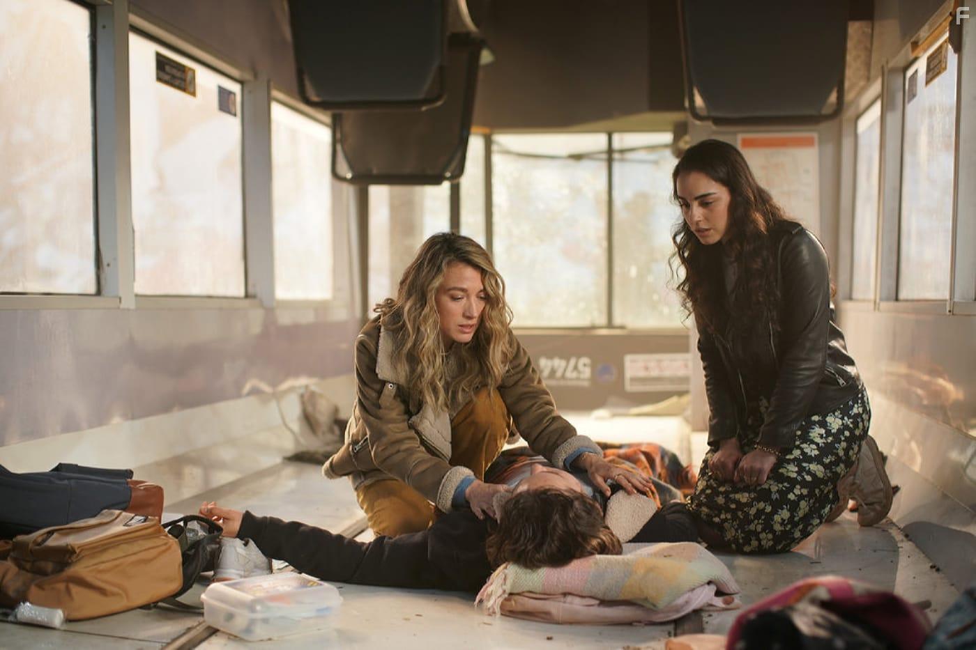 Natalie Zea, Jack Martin, and Veronica St. Clair in La Brea (2021)