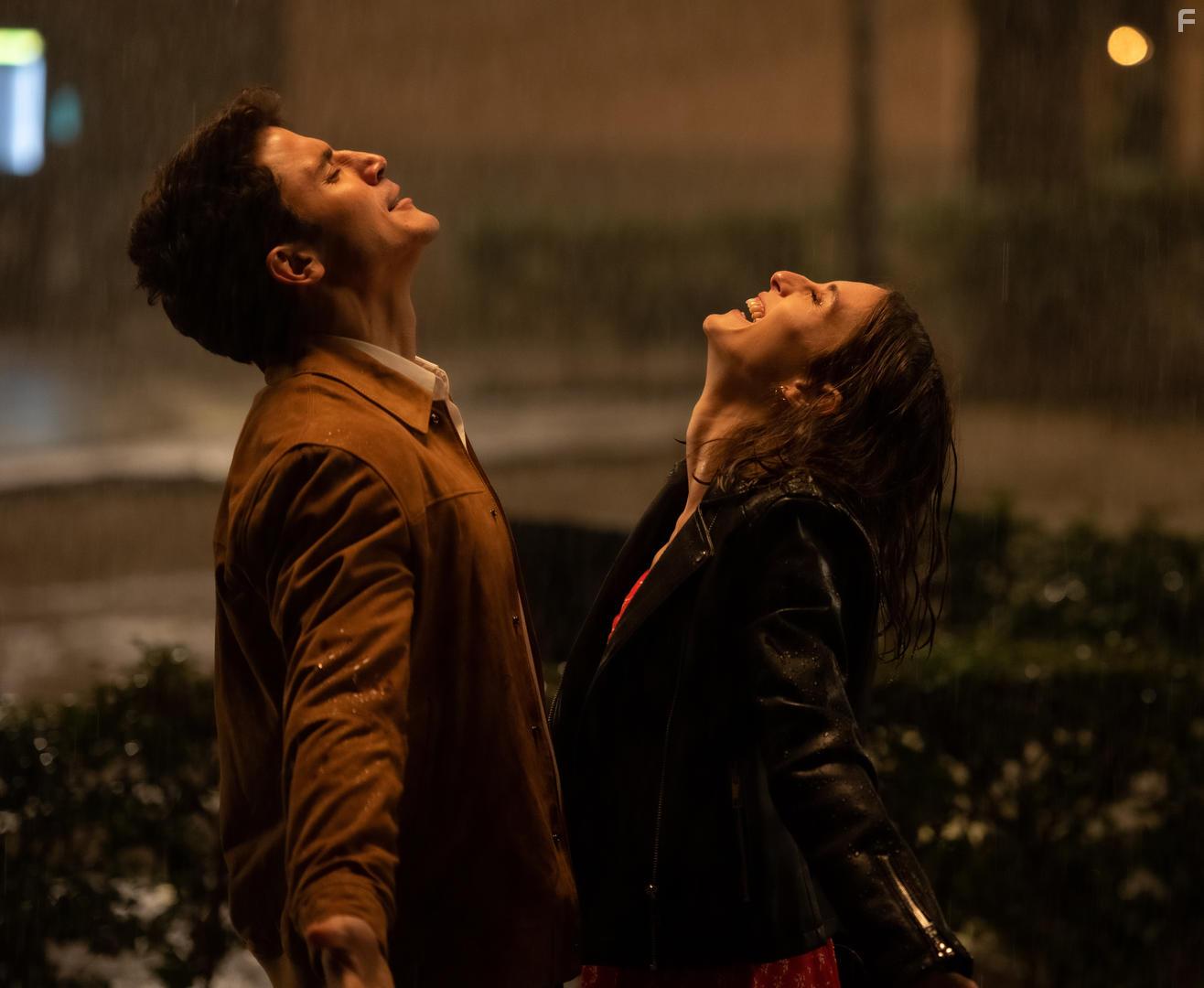 Mara Valverde and lex Gonzlez in Fuimos canciones (2021)