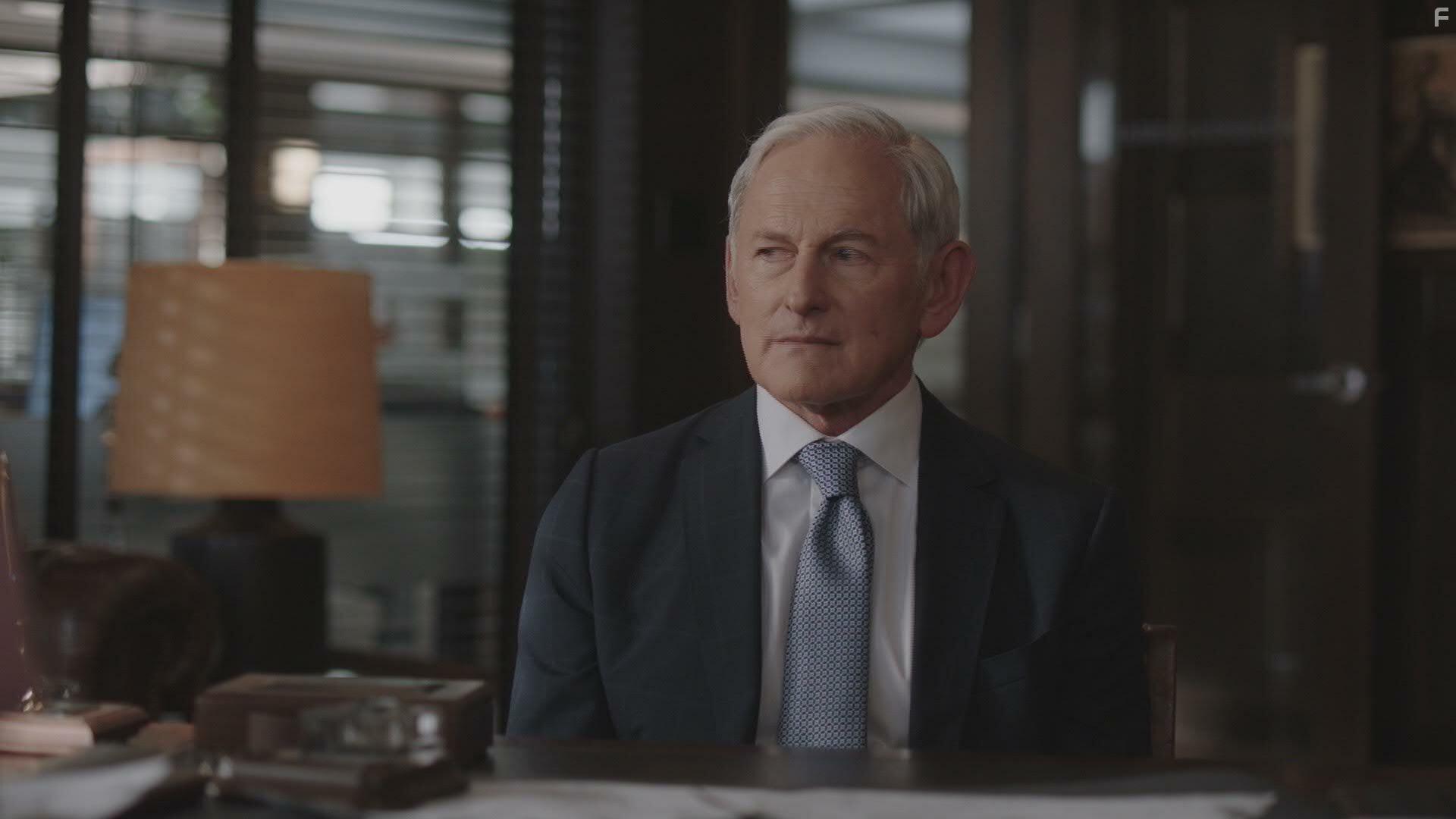 Victor Garber in Family Law (2021)