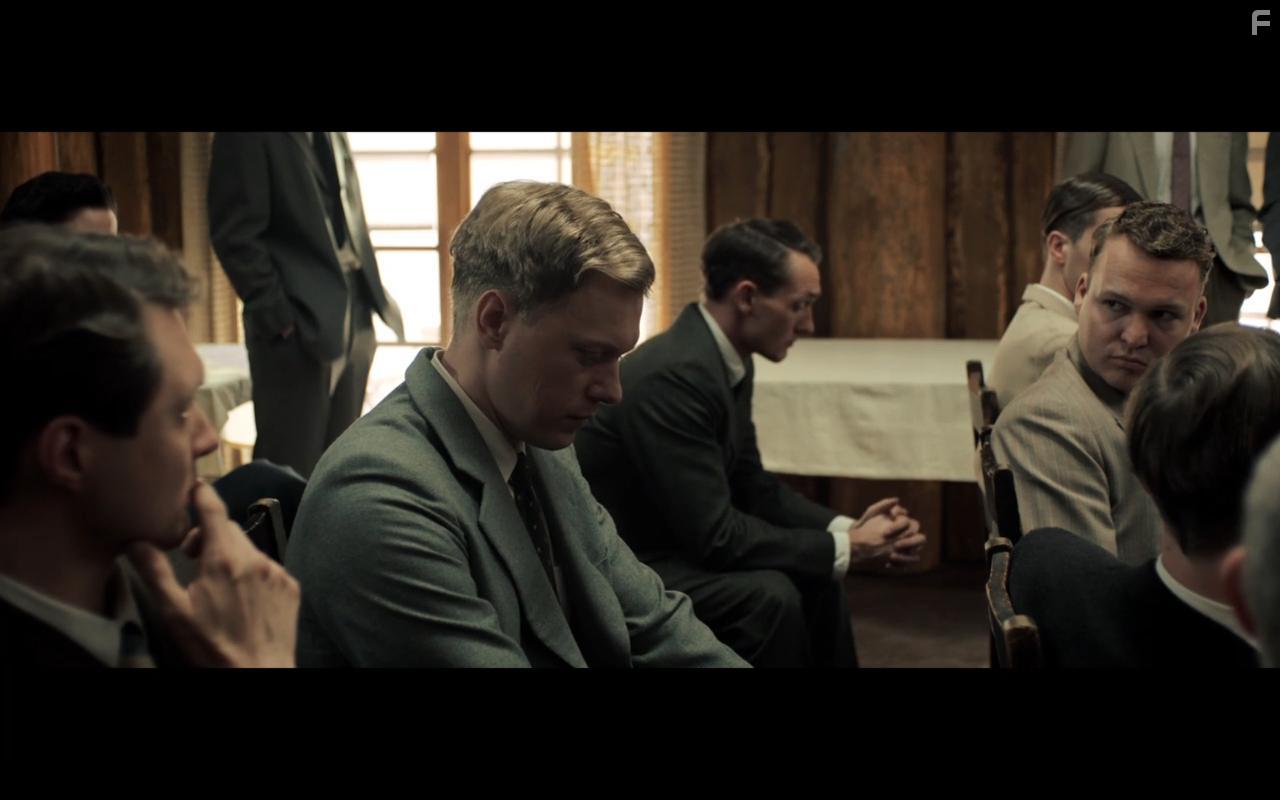 Philippe Tlokinski and Martin Mller in Adventures of a Mathematician (2020)