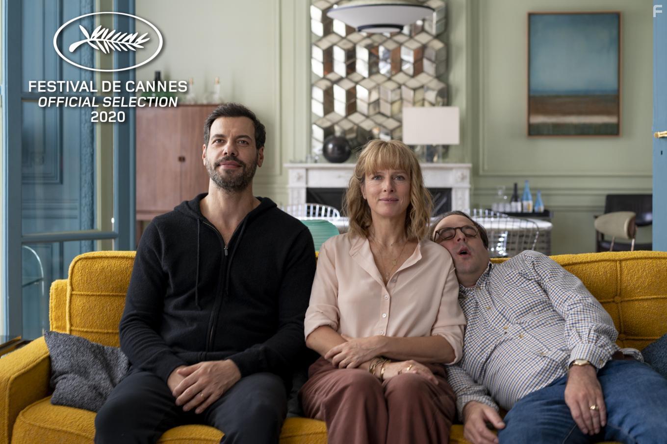 Laurent Lafitte, Vincent Macaigne, and Karin Viard in L'origine du monde (2020)