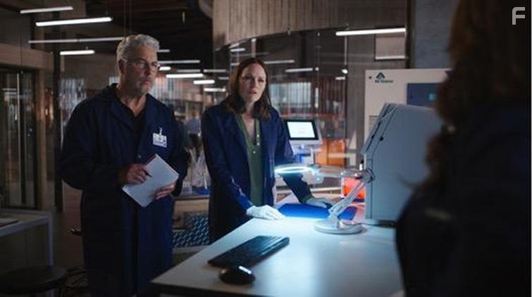 Jorja Fox and William Petersen in CSI: Vegas (2021)