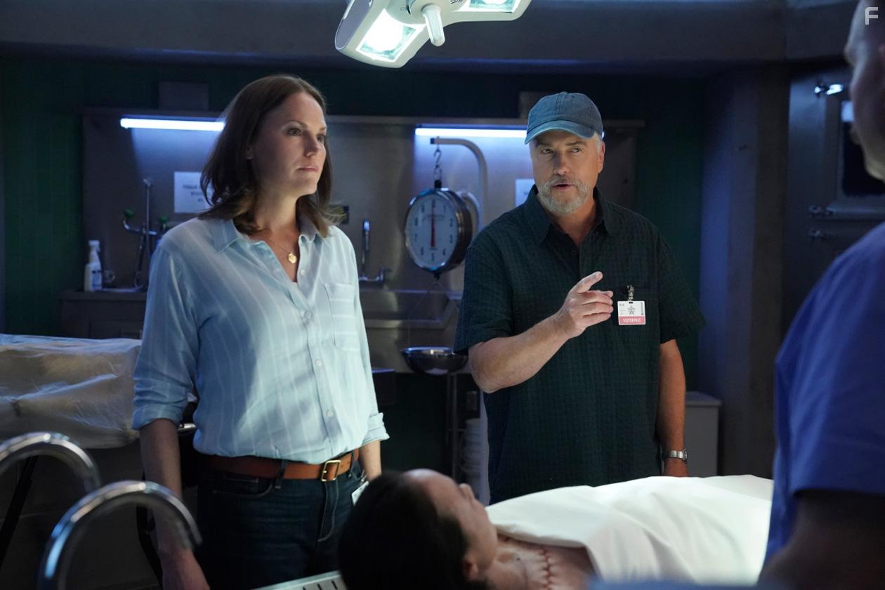 Jorja Fox, William Petersen, Mel Rodriguez, and Hanna Lee Sakakibara in CSI: Vegas (2021)