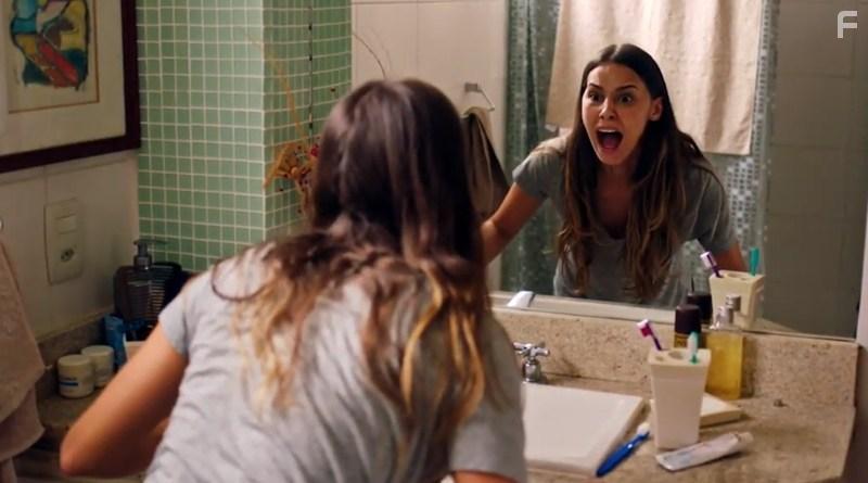 Socorro, Virei uma Garota! (2019)