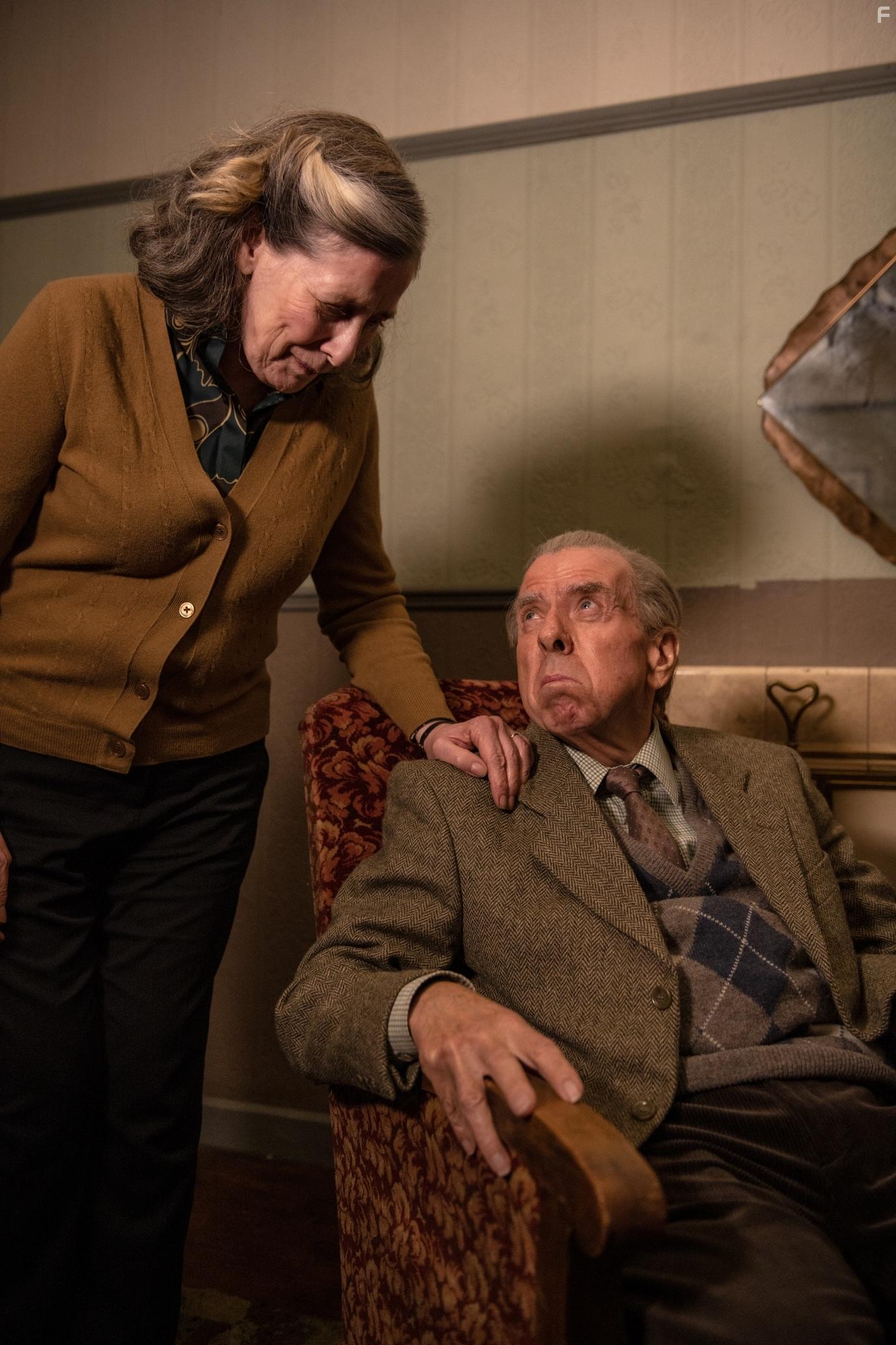 Timothy Spall and Phyllis Logan in The Last Bus (2021)