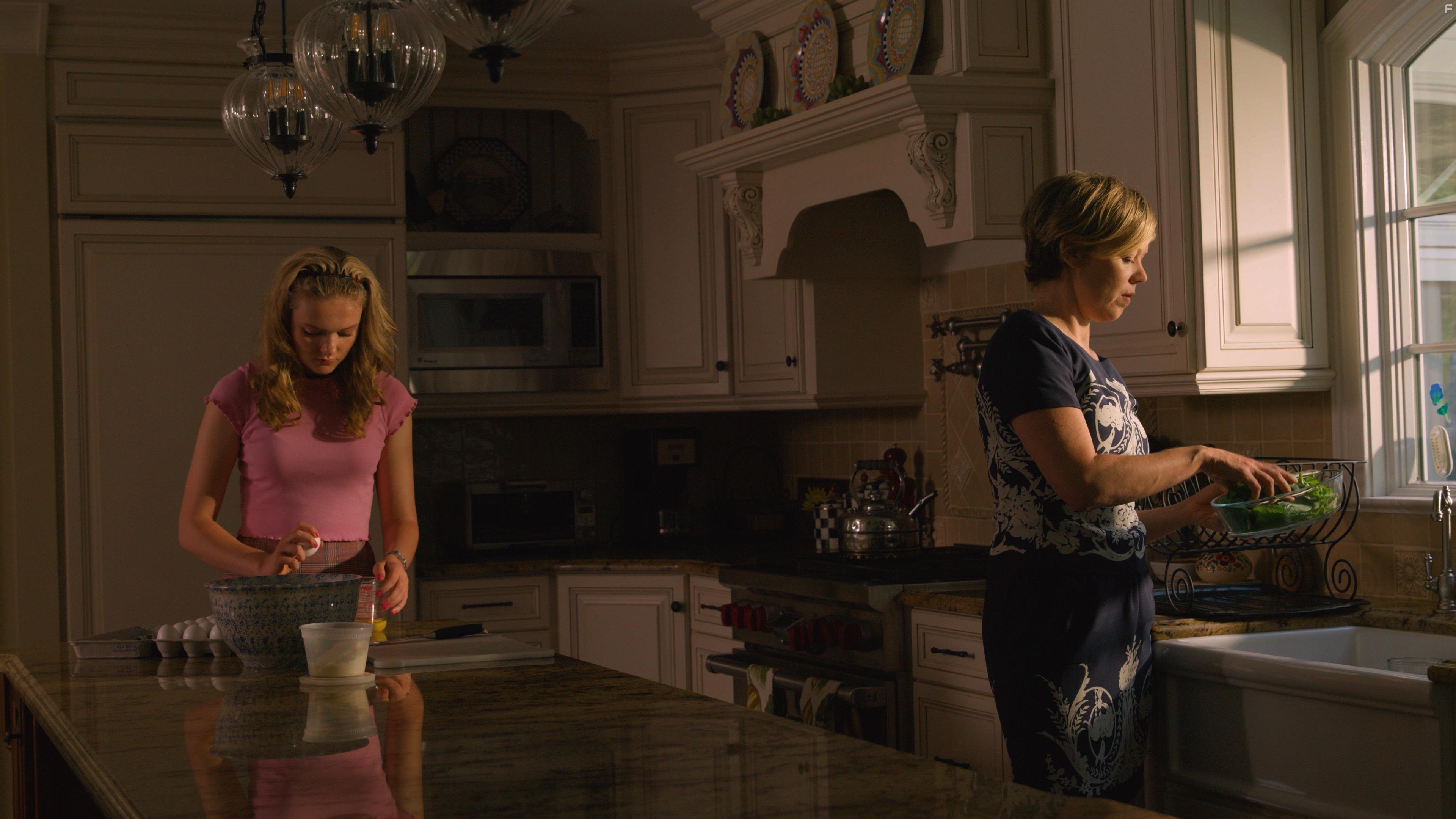 Emily Bergl and Bridget McGarry in Generation Wrecks (2021)