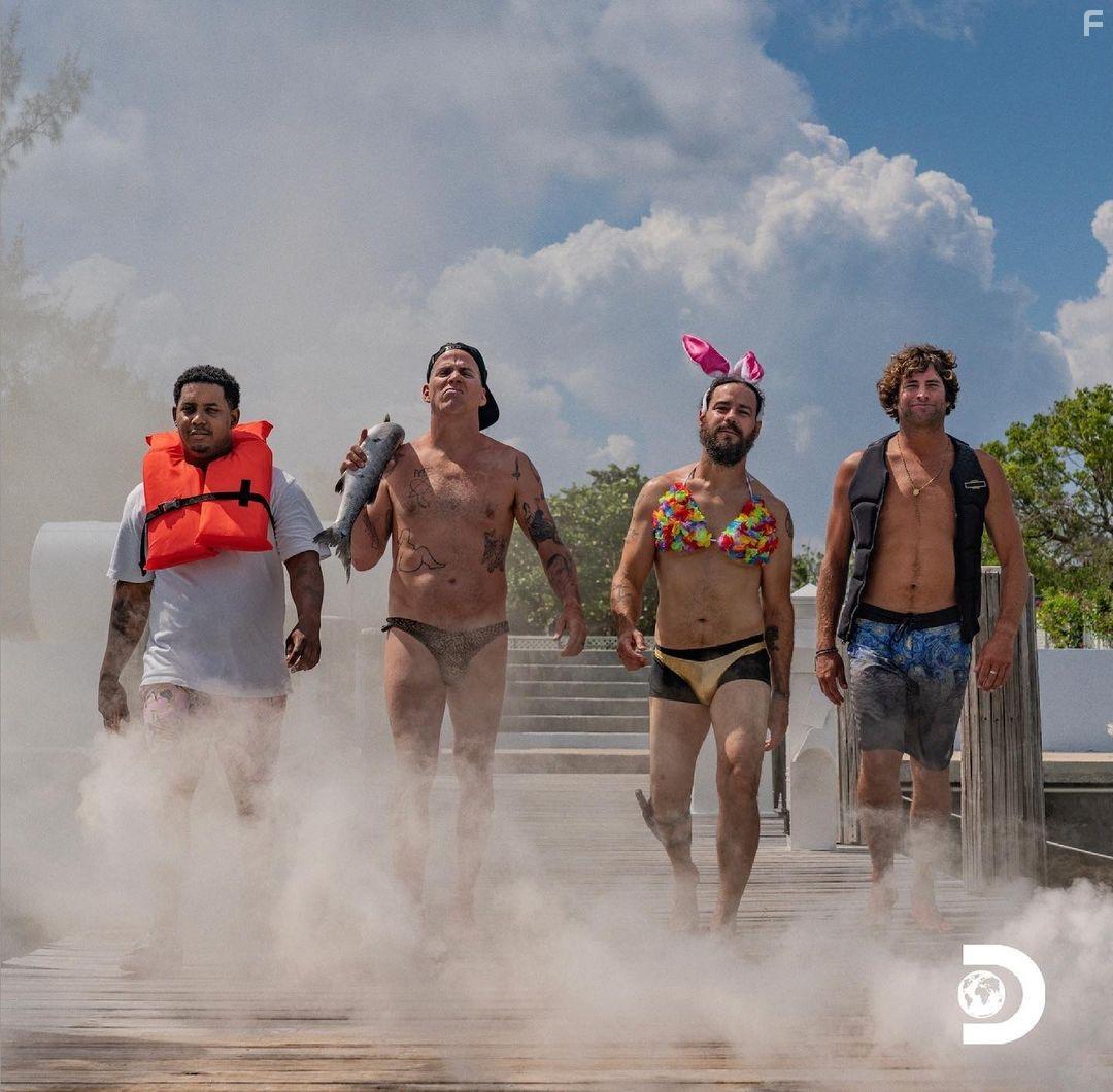 Чудаки и акулы