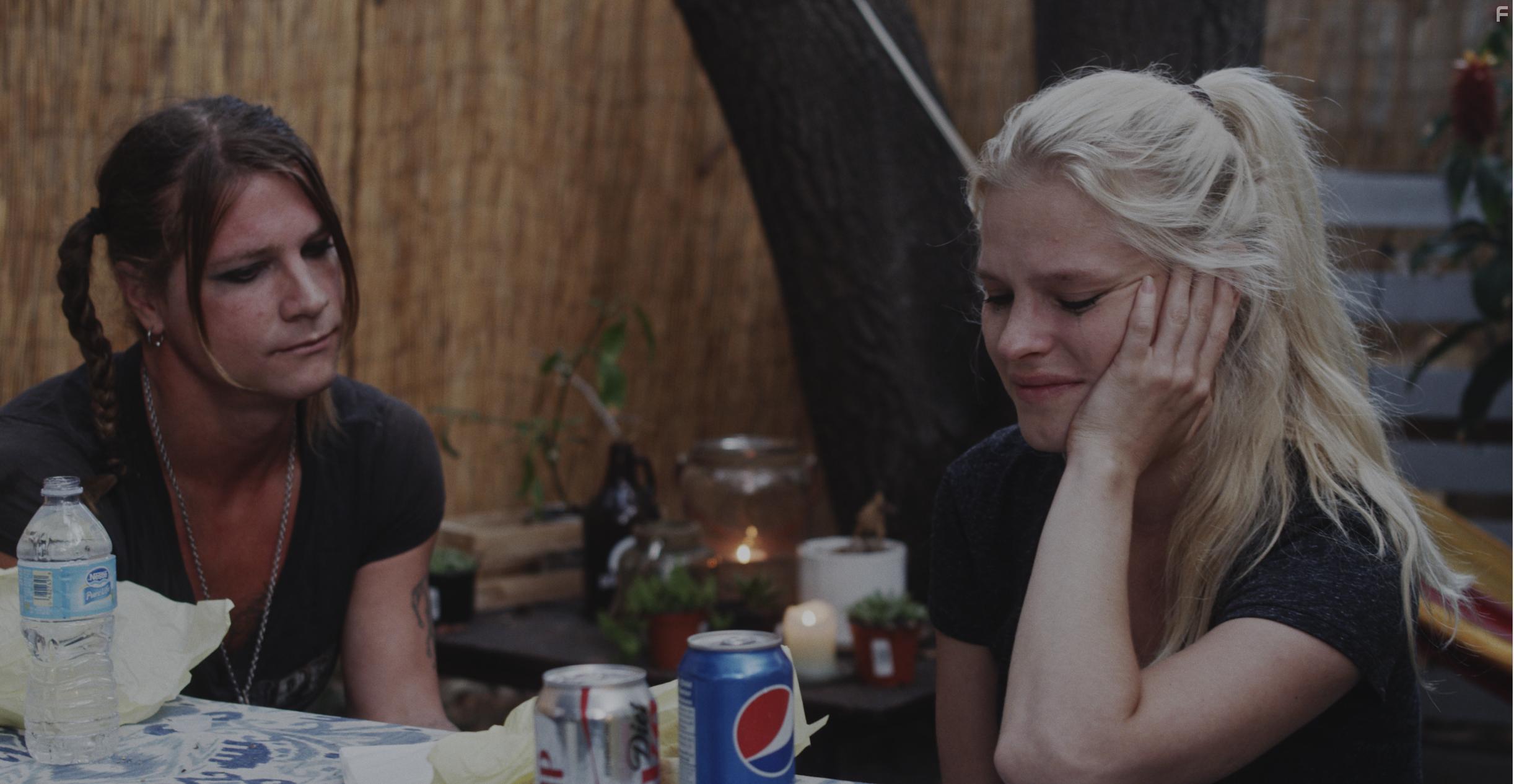 Milla Puolakanaho and Alexis Kerouac in Someone Somewhere (2019)