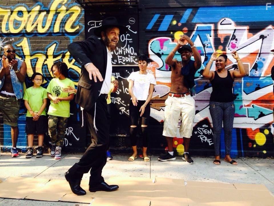 Jos Laniado as Moshe Yehuda