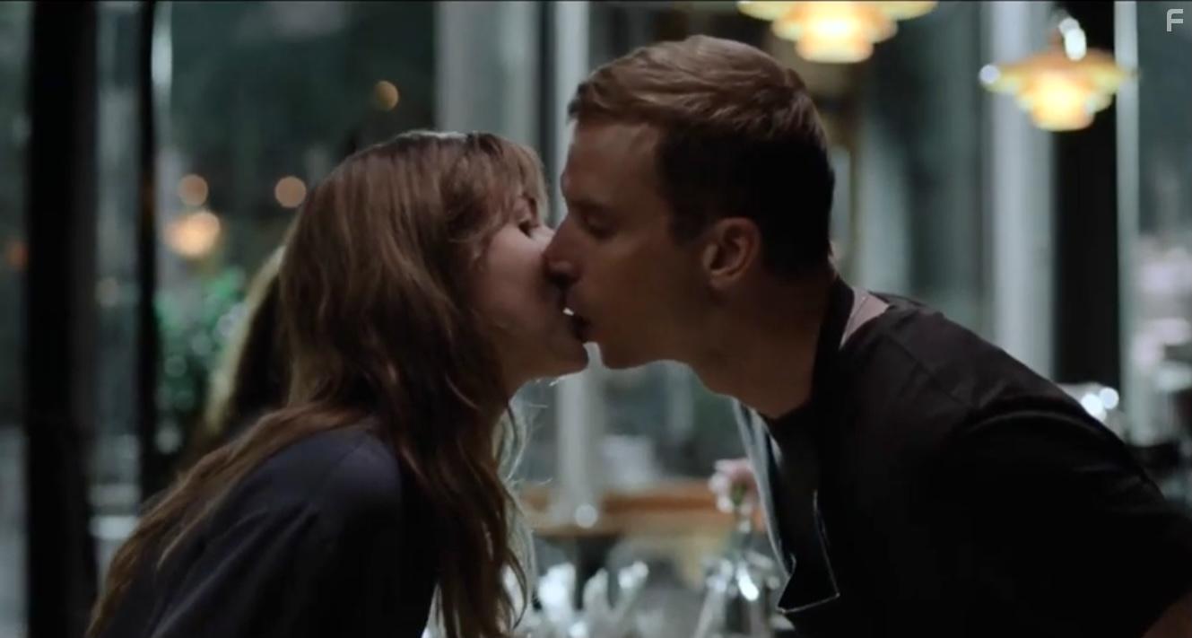 Renate Reinsve and Herbert Nordrum in The Worst Person in the World (2021)