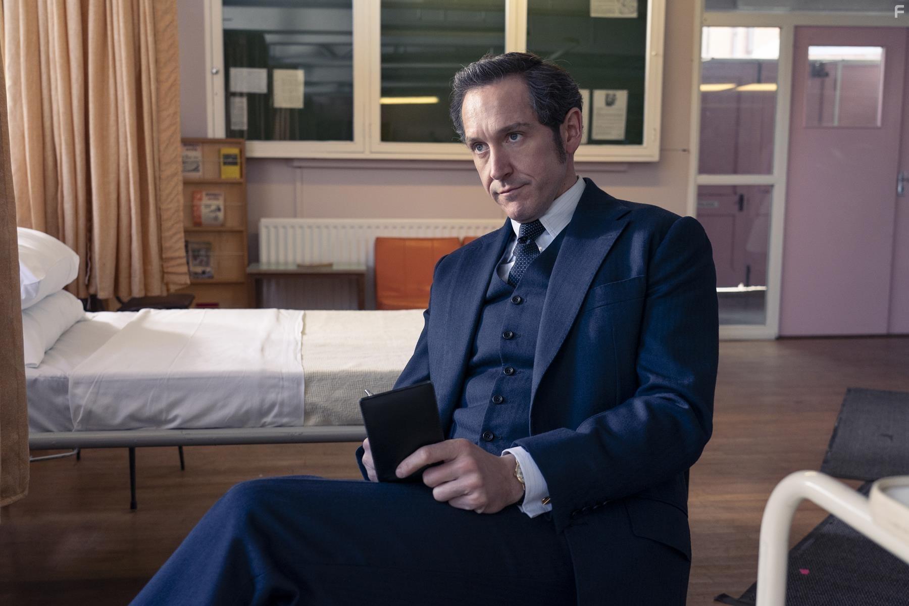 Bertie Carvel in Dalgliesh (2021)