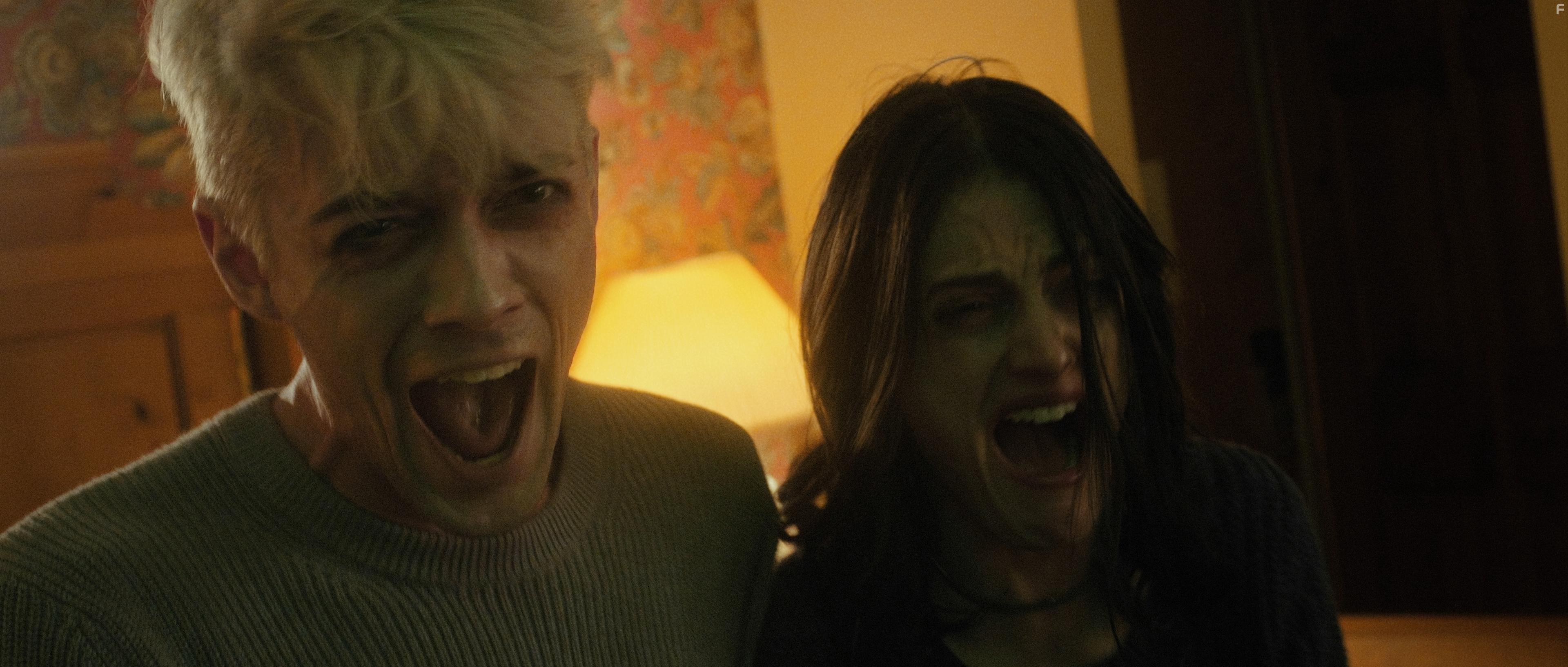 Amelia Dudley and Taylor Turner in Night at the Eagle Inn (2021)