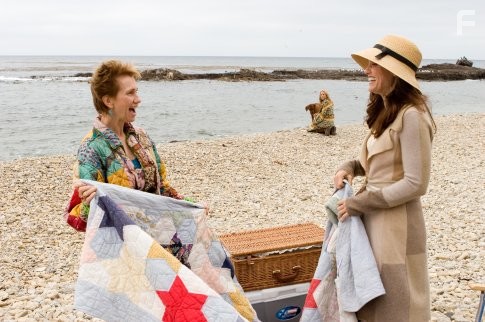 Amy Brenneman and Kathy Baker in Жизнь по Джейн Остин (2007)