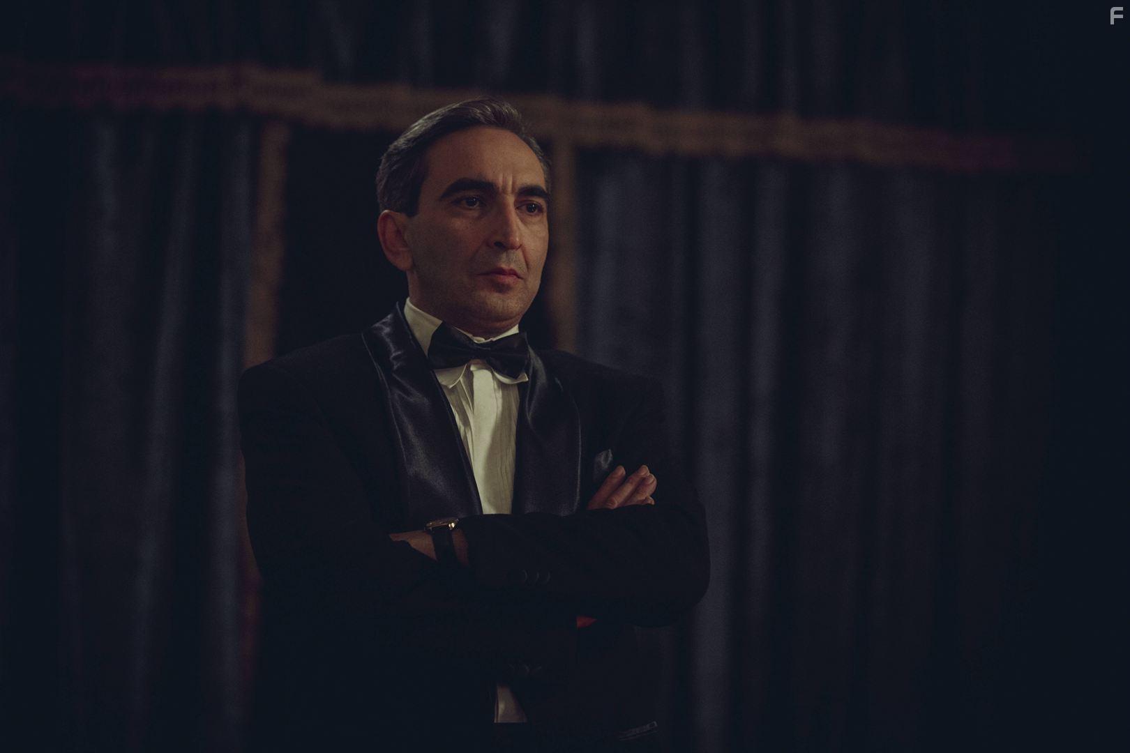 Firat Tanis in The Club (2021)