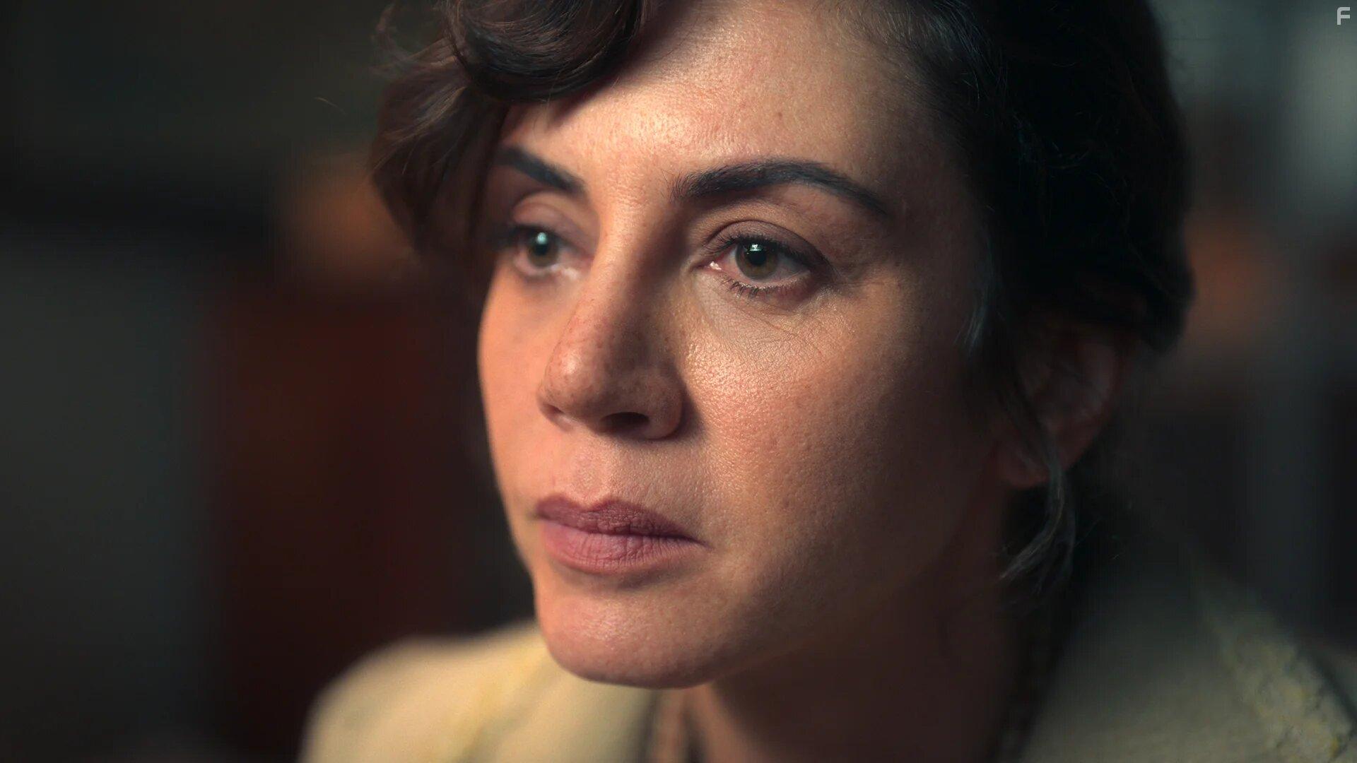 Gke Bahadir in The Club (2021)