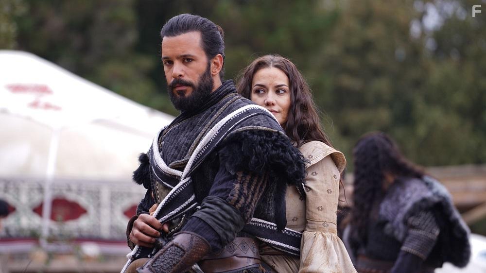Fahriye Evcen zivit and Baris Ardu in Alparslan Byk Seluklu (2021)