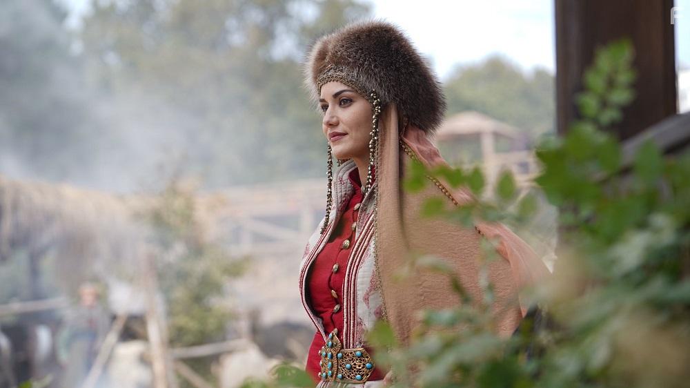Fahriye Evcen zivit in Alparslan Byk Seluklu (2021)