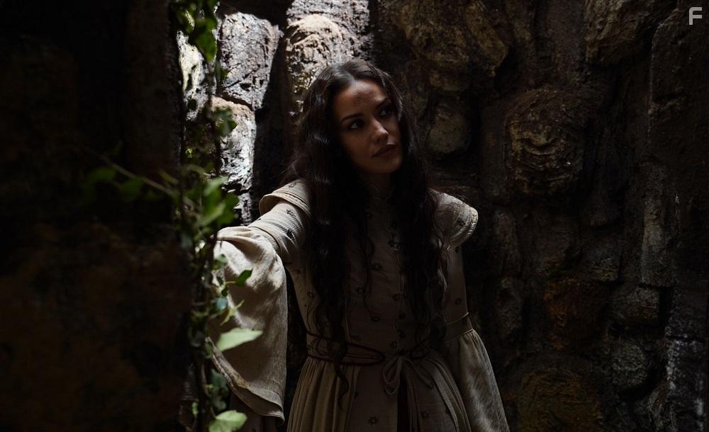 Fahriye Evcen zivit in Alparslan Byk Seluklu (2021)