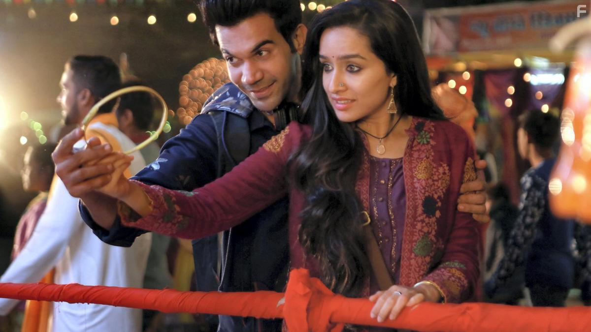 Shraddha Kapoor and Rajkummar Rao in Stree (2018)