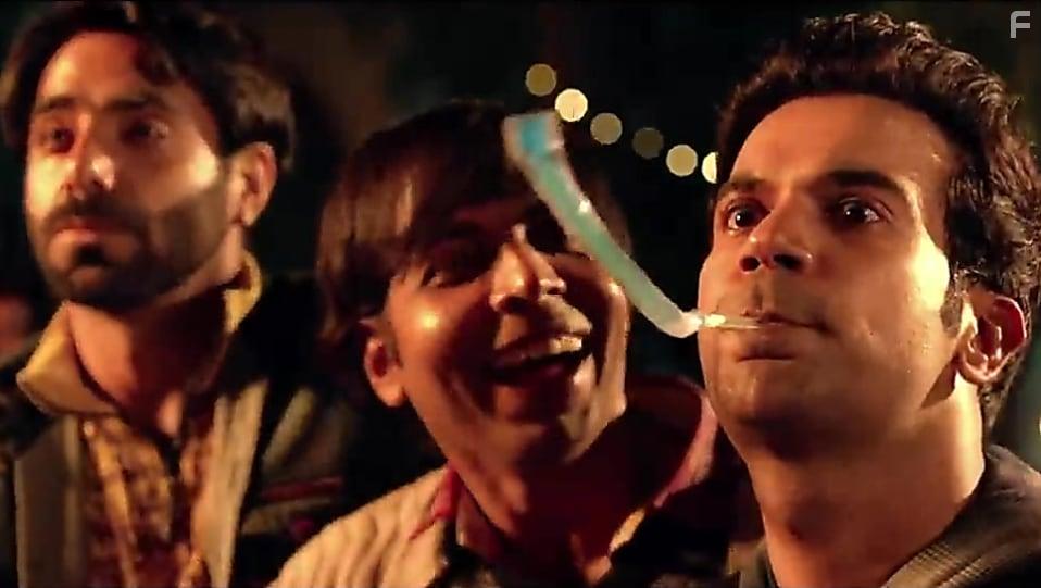 Rajkummar Rao, Abhishek Banerjee, and Aparshakti Khurana in Stree (2018)