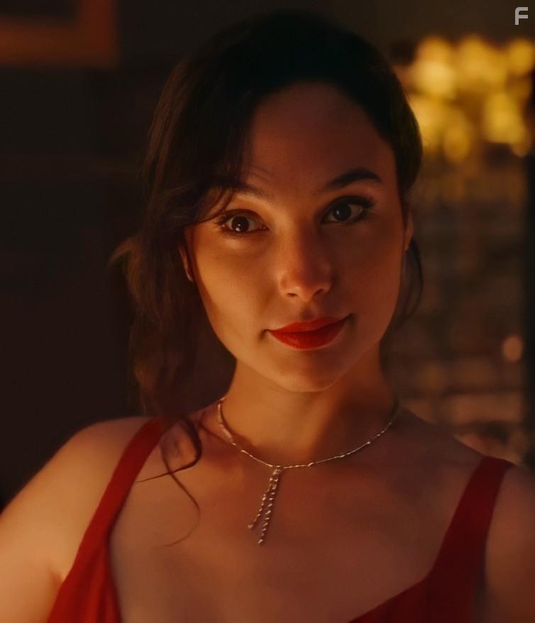 Gal Gadot in Red Notice (2021)