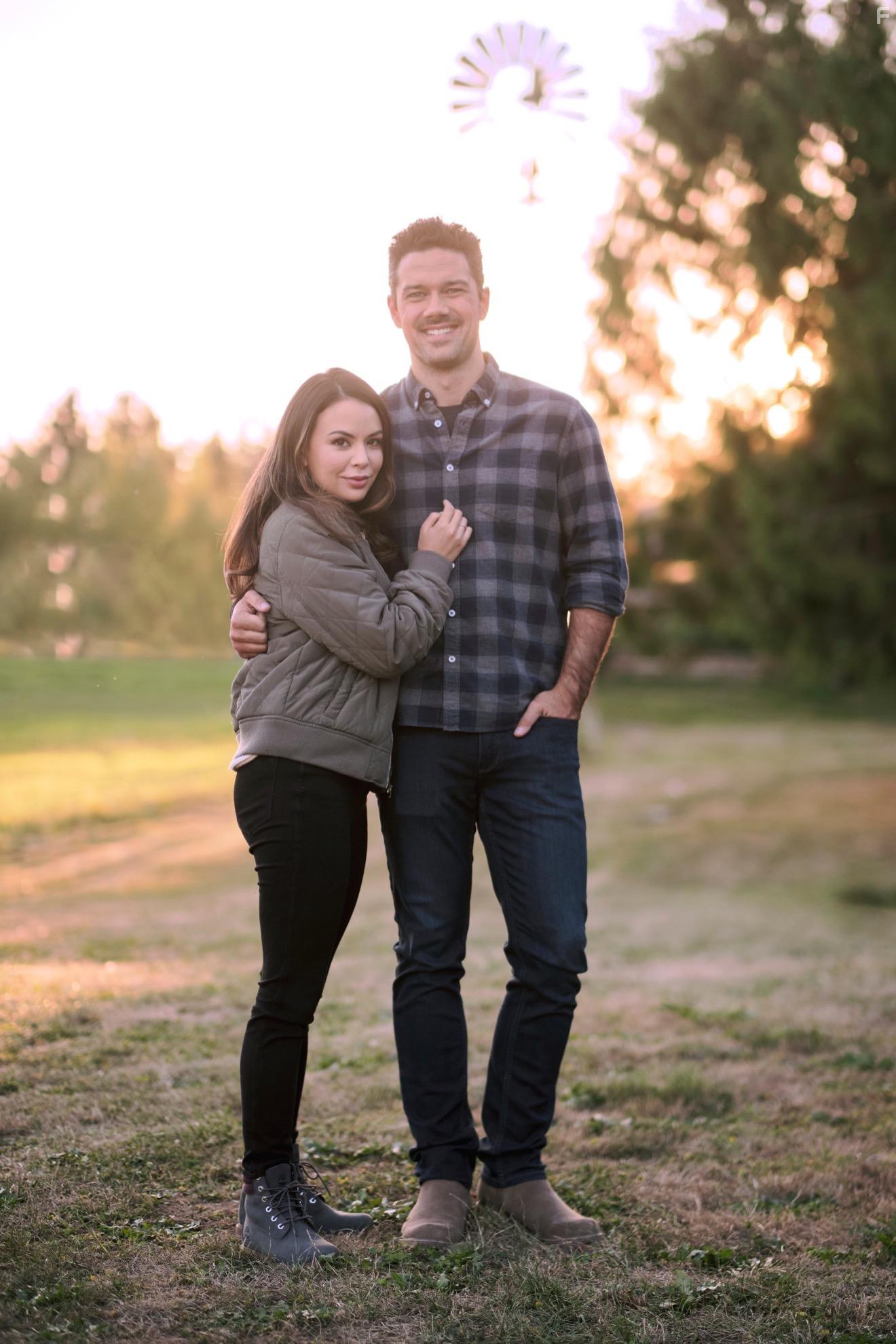 Janel Parrish and Ryan Paevey in Coyote Creek Christmas (2021)