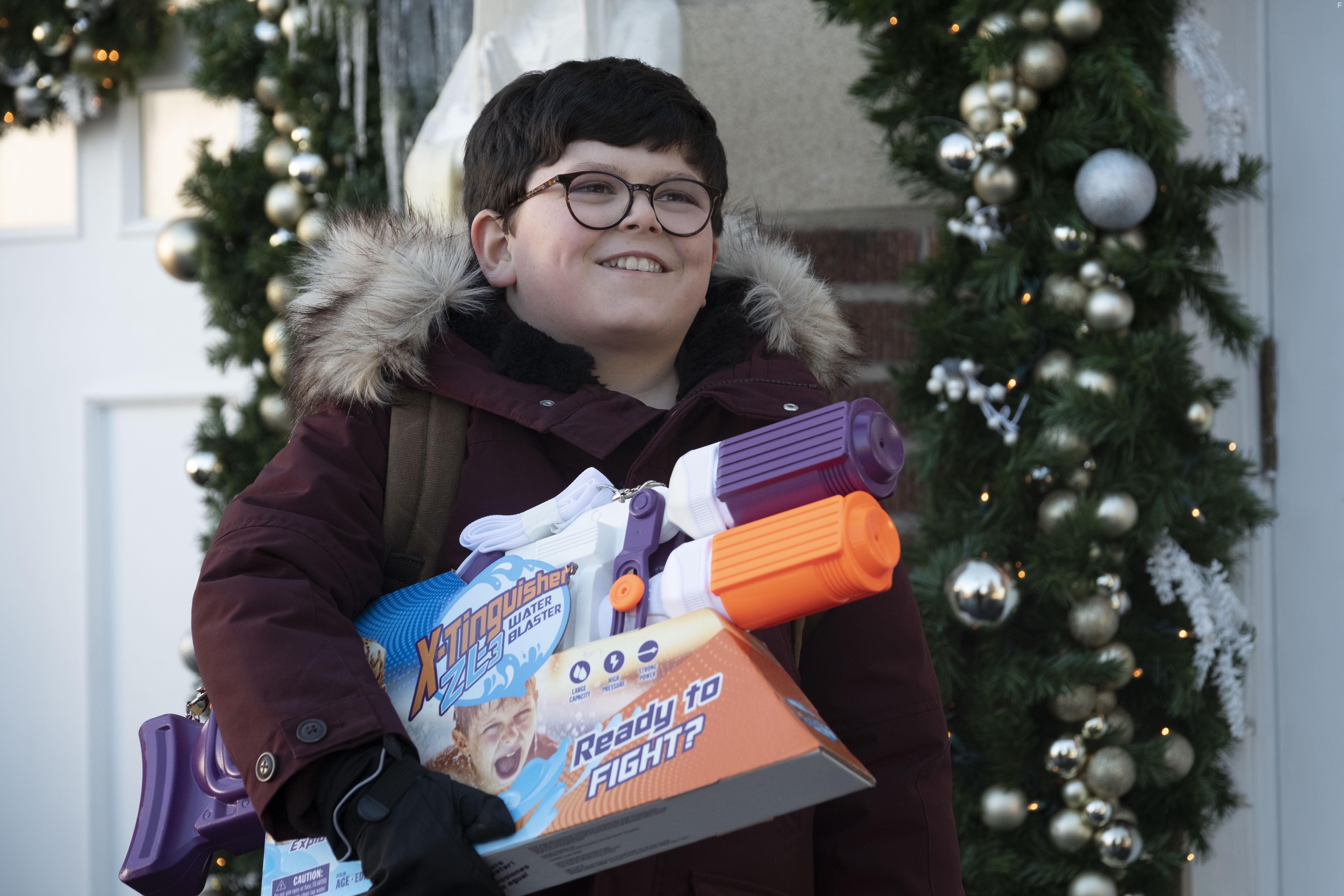 Archie Yates in Home Sweet Home Alone (2021)