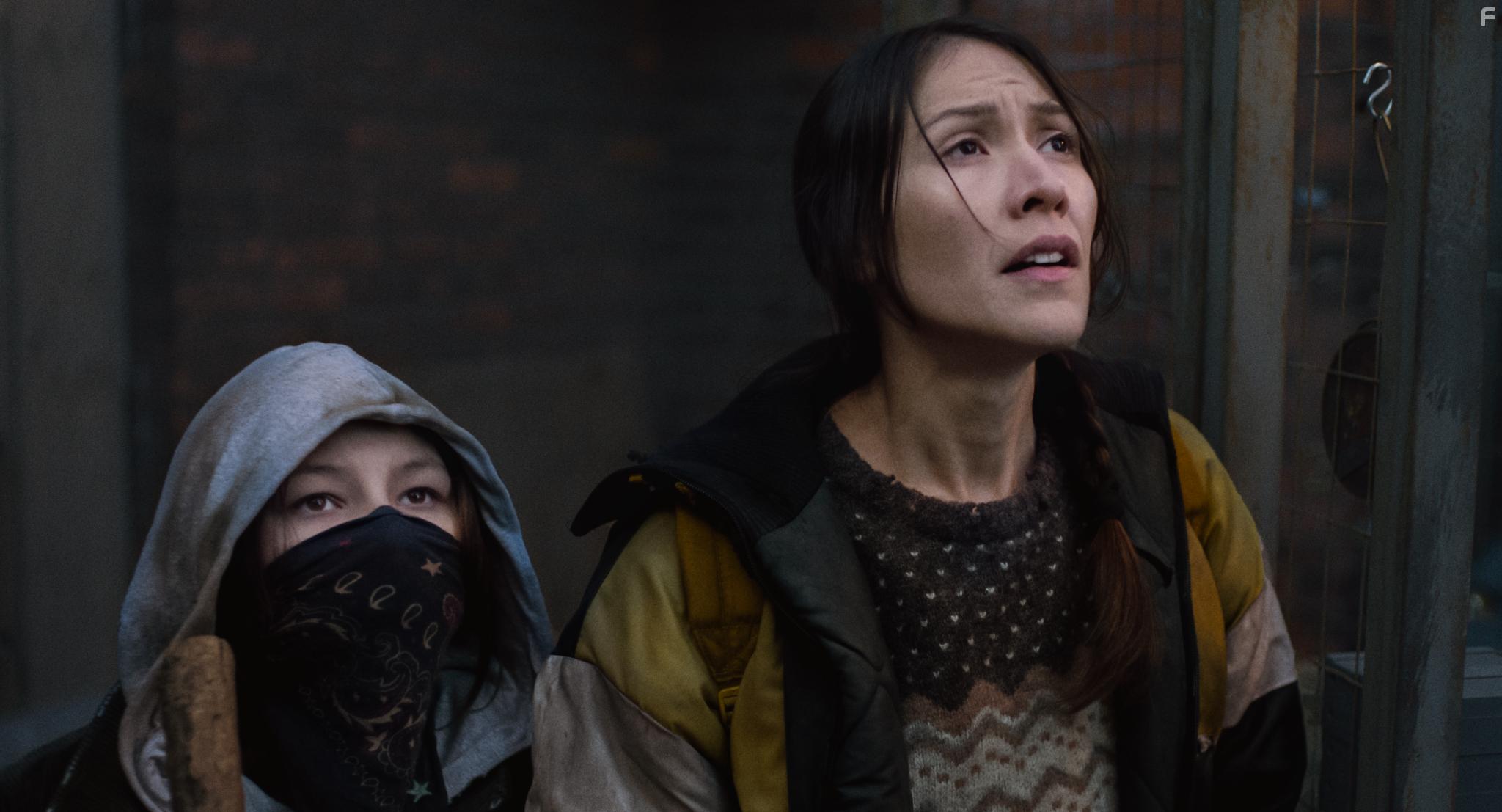 Brooklyn Letexier-Hart and Elle-Mij Tailfeathers in Night Raiders (2021)