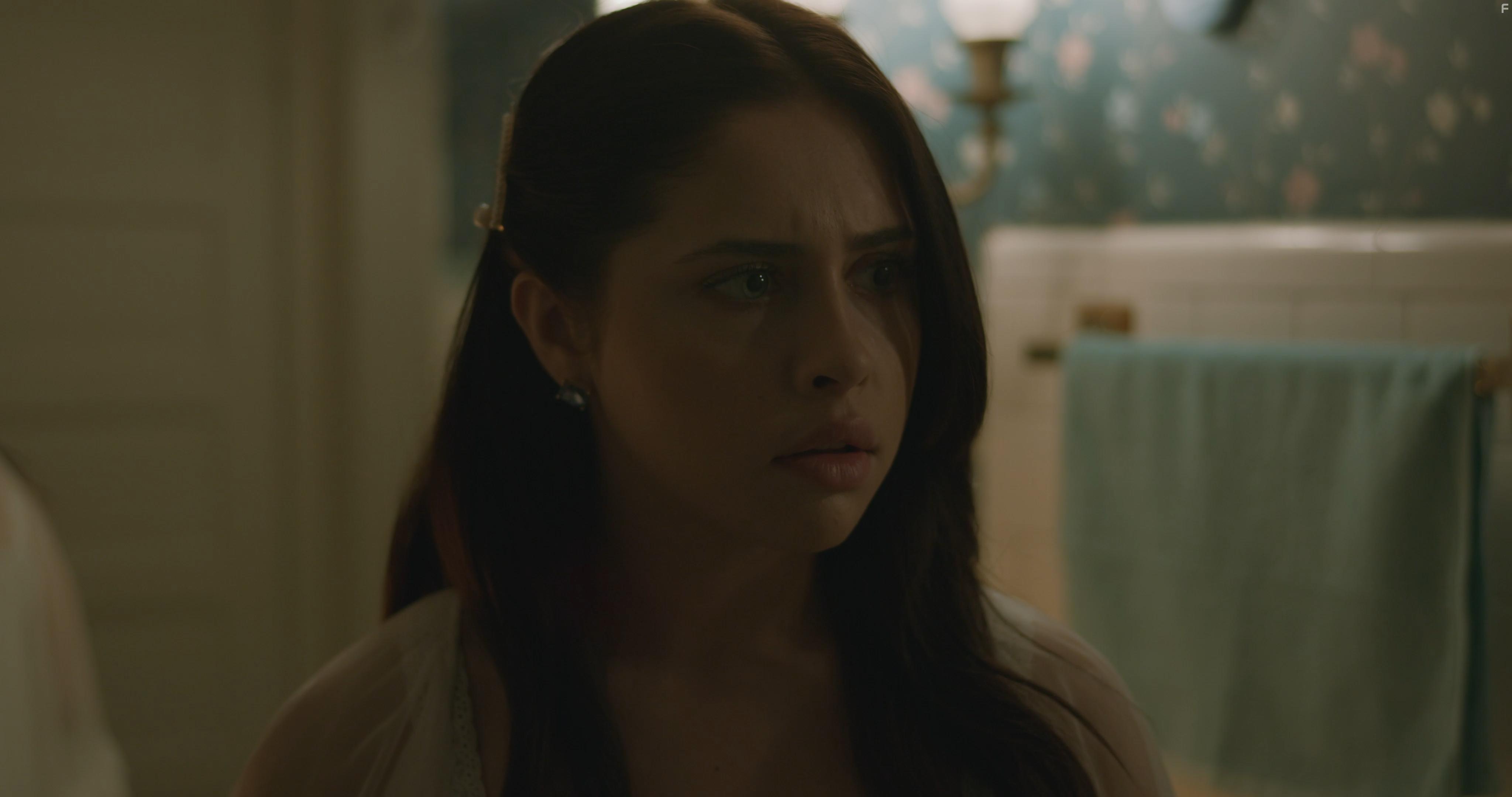 Brenna D'Amico in Night Night (2021)