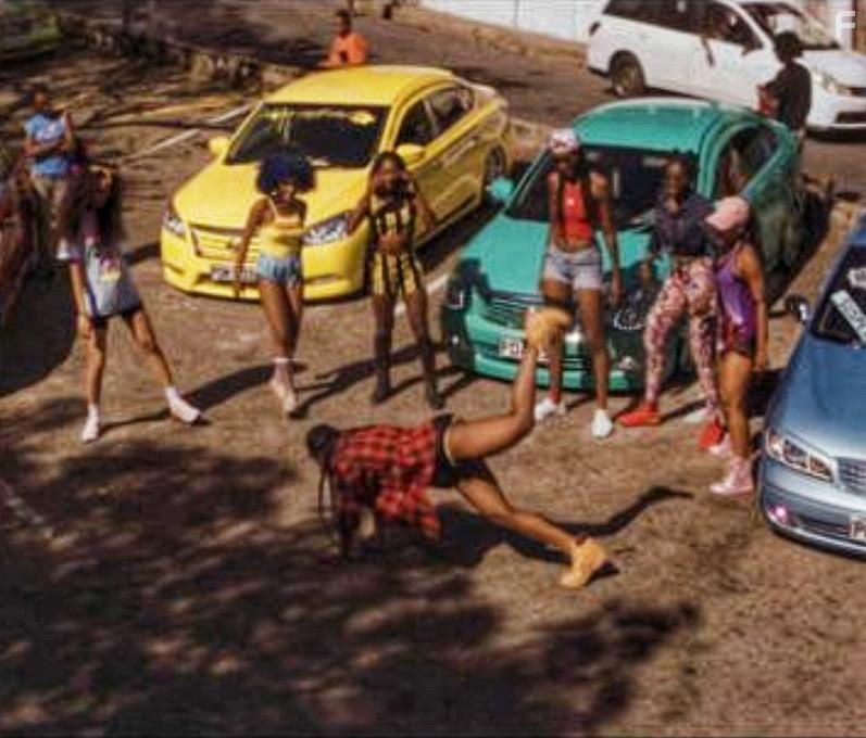 Божественная танцовщица