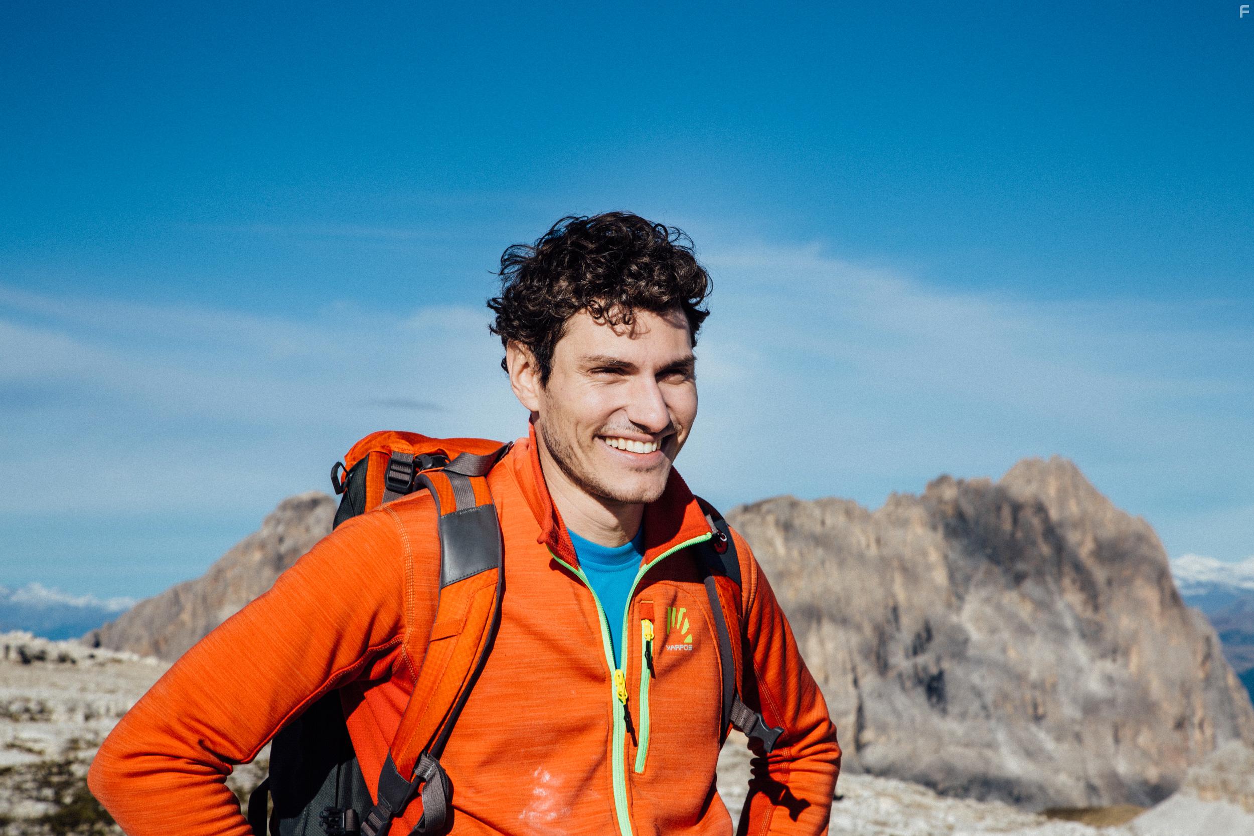 Nicola Perot in Atlas (2021)