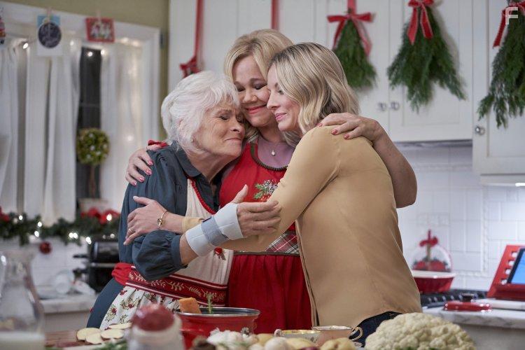Caroline Rhea, Paula Shaw, and Kaitlin Doubleday in A Mrs. Miracle Christmas (2021)