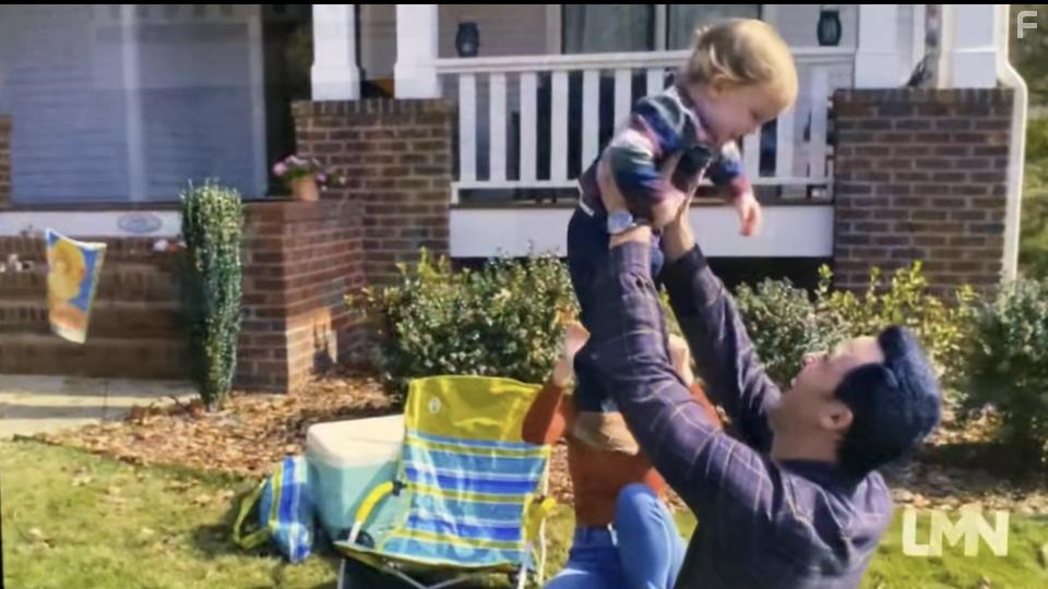 Philip Boyd and Friedman Twinkies in Deadly Due Date (2021)