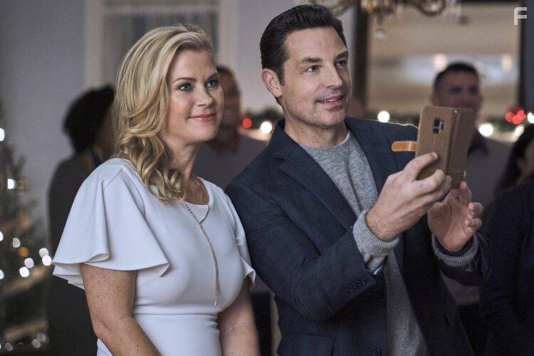 Brennan Elliott and Alison Sweeney in Open by Christmas (2021)