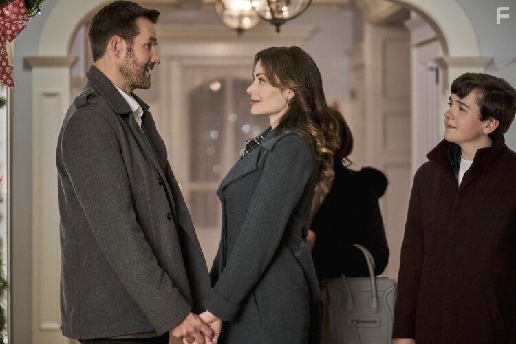 Erica Durance, Michael Karl Richards, and Glen Gordon in Open by Christmas (2021)