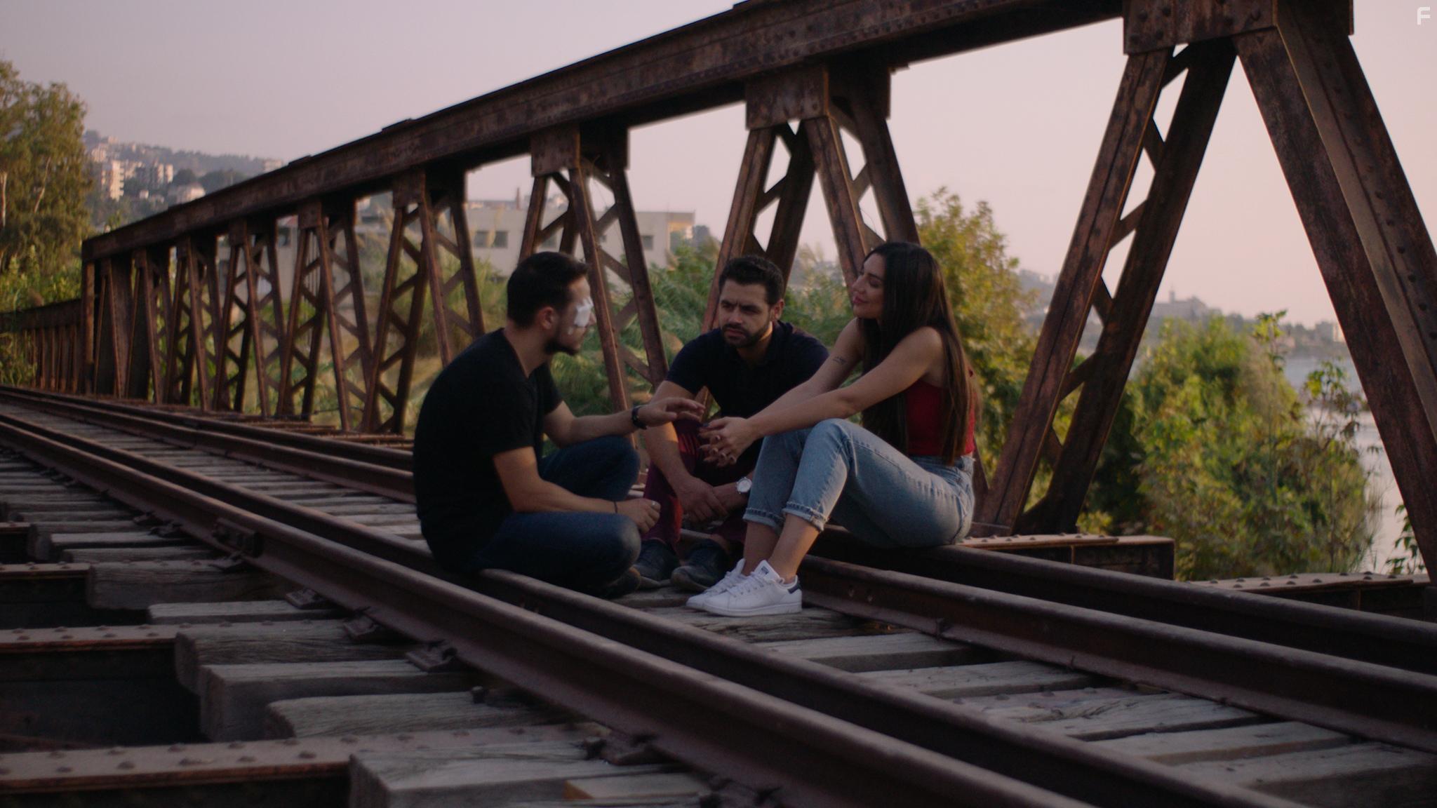 Лишь по ветрам