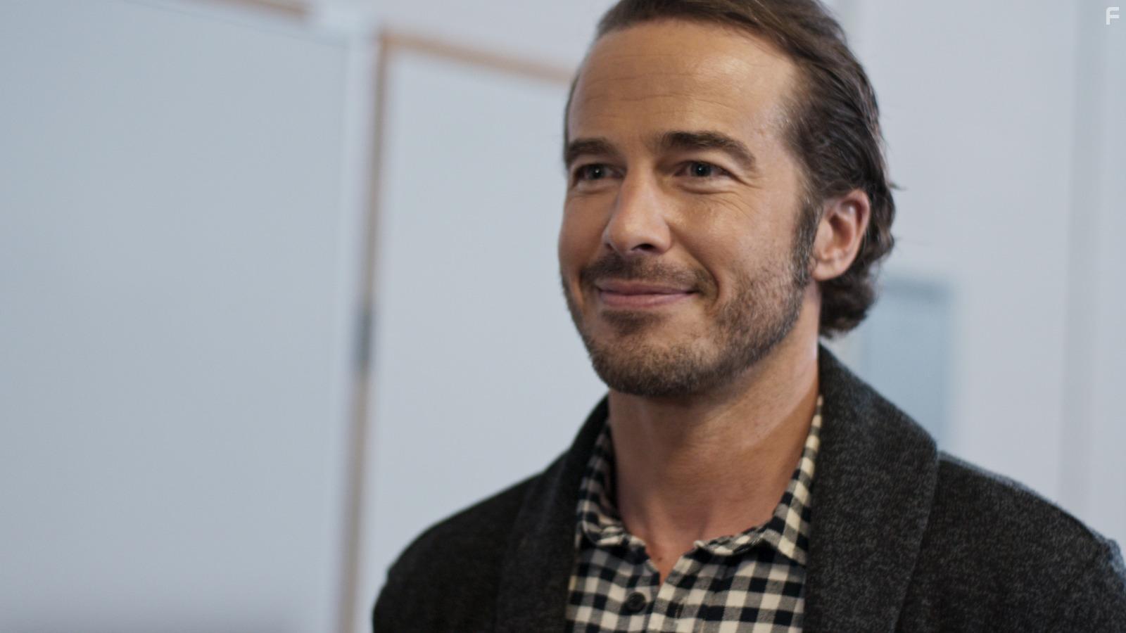 Ryan Carnes in Cupid for Christmas (2021)