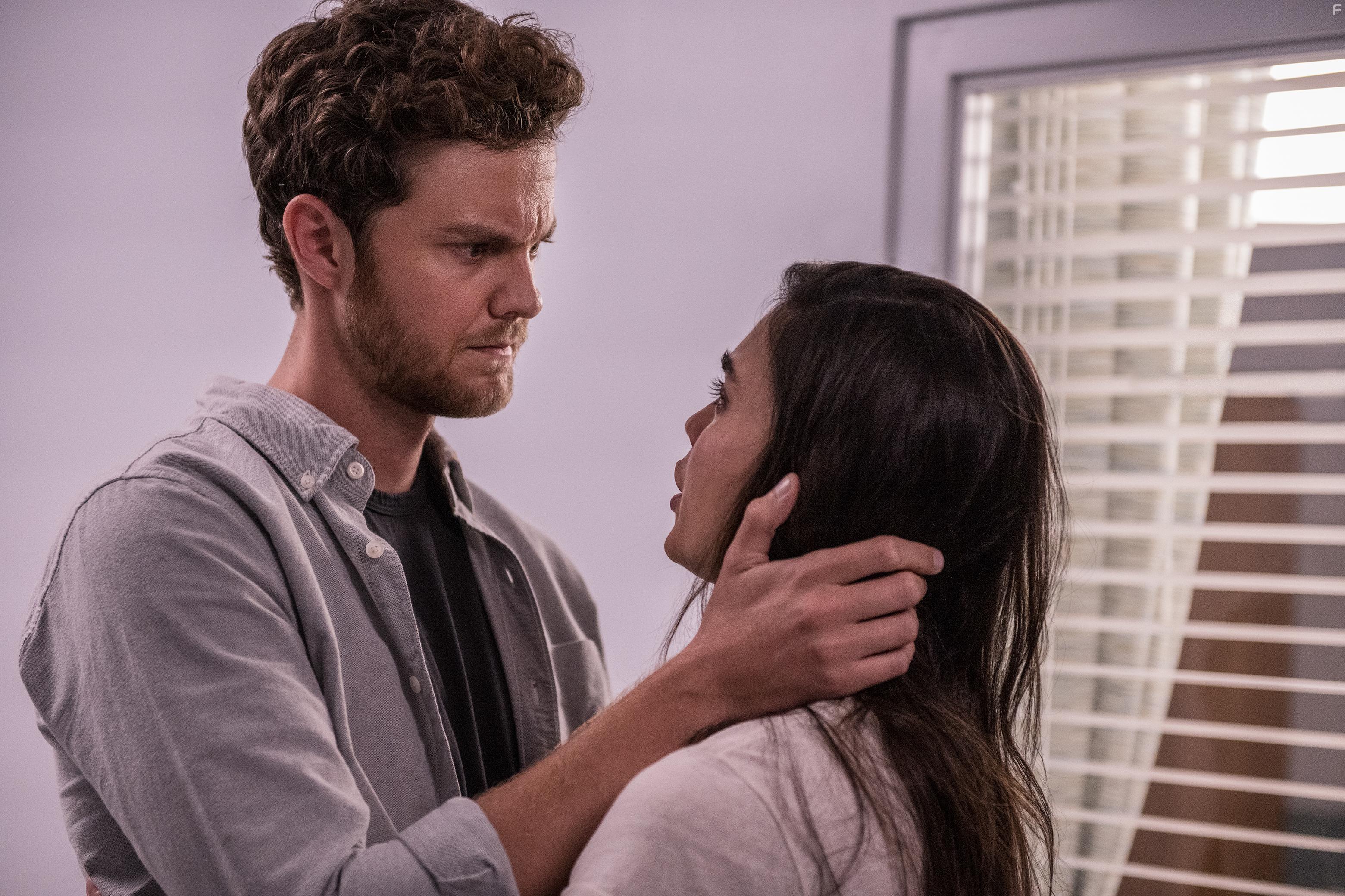 Jack Quaid and Melissa Barrera in Scream (2022)