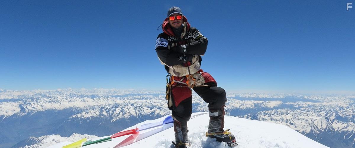 Nirmal Purja in 14 Peaks: Nothing Is Impossible (2021)