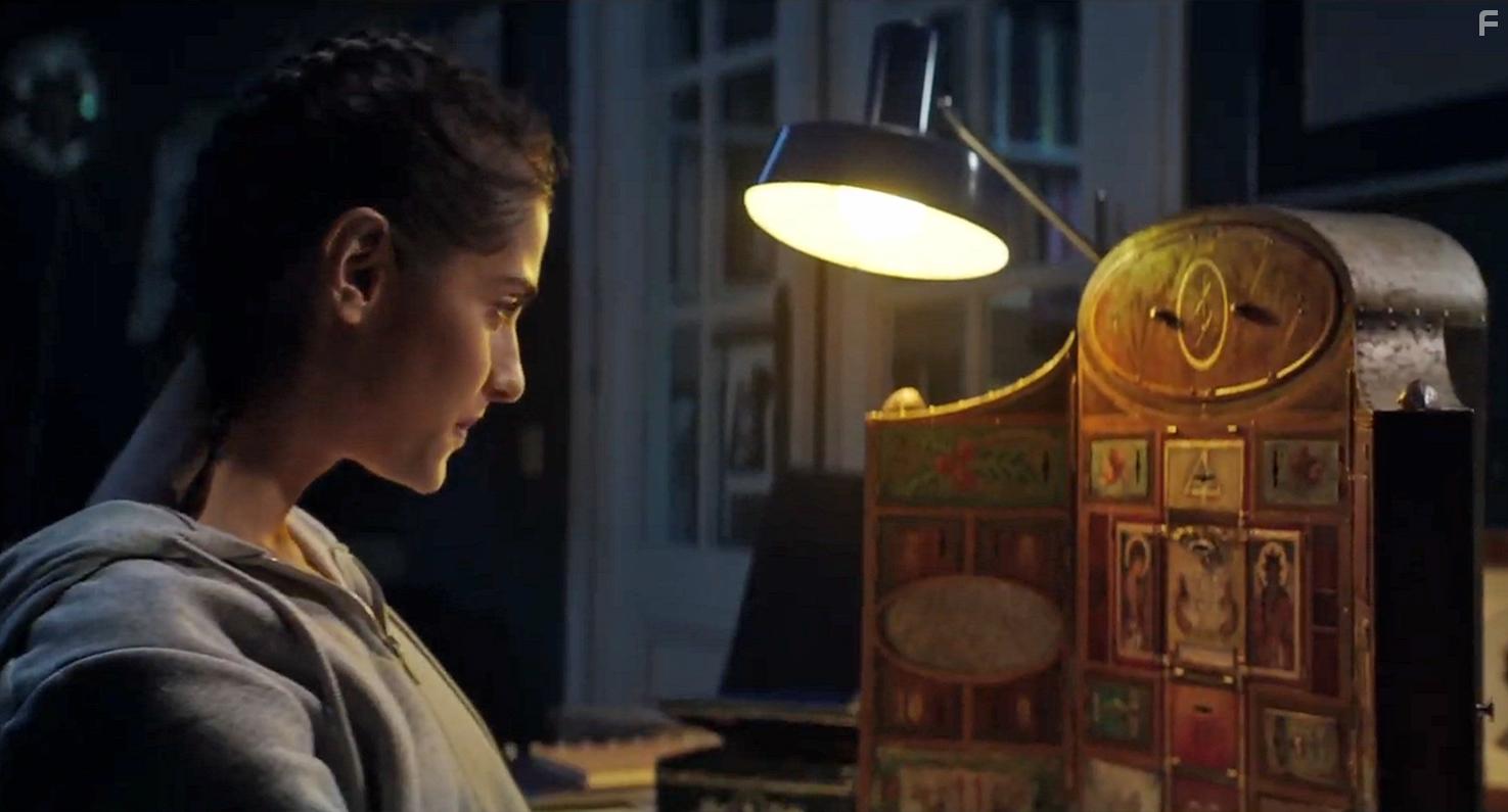 Eugnie Derouand in Le calendrier (2021)